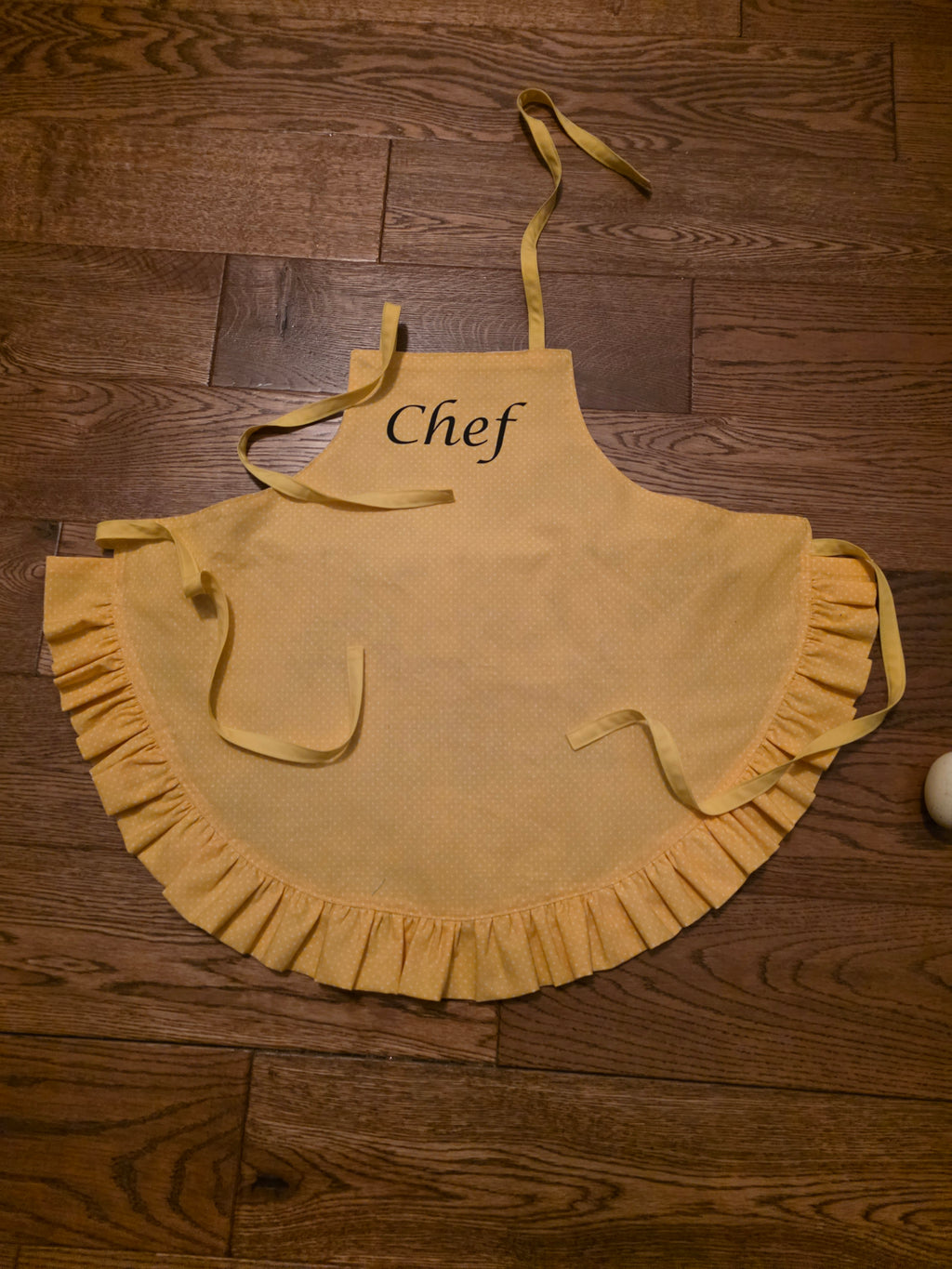 Girls Reversible Farmhouse Apron — Egg Gathering & Chef Apron for Little Farmers