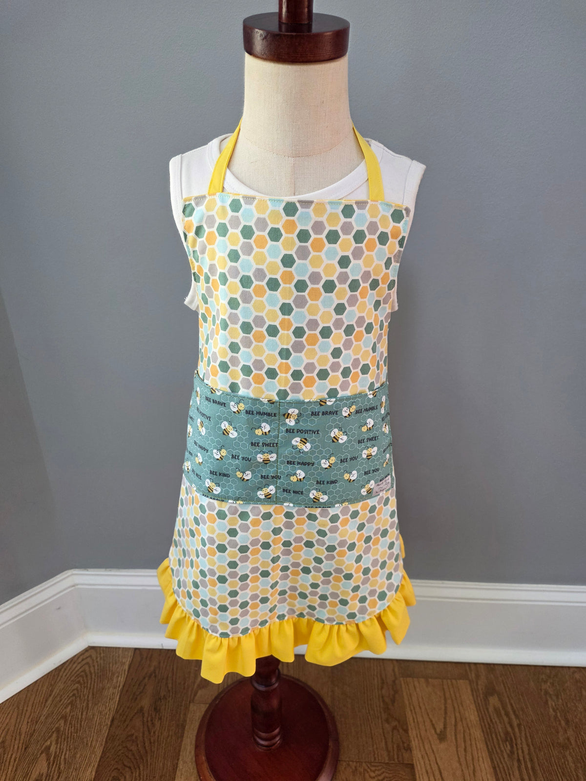 Apron- Bees with Ruffles
